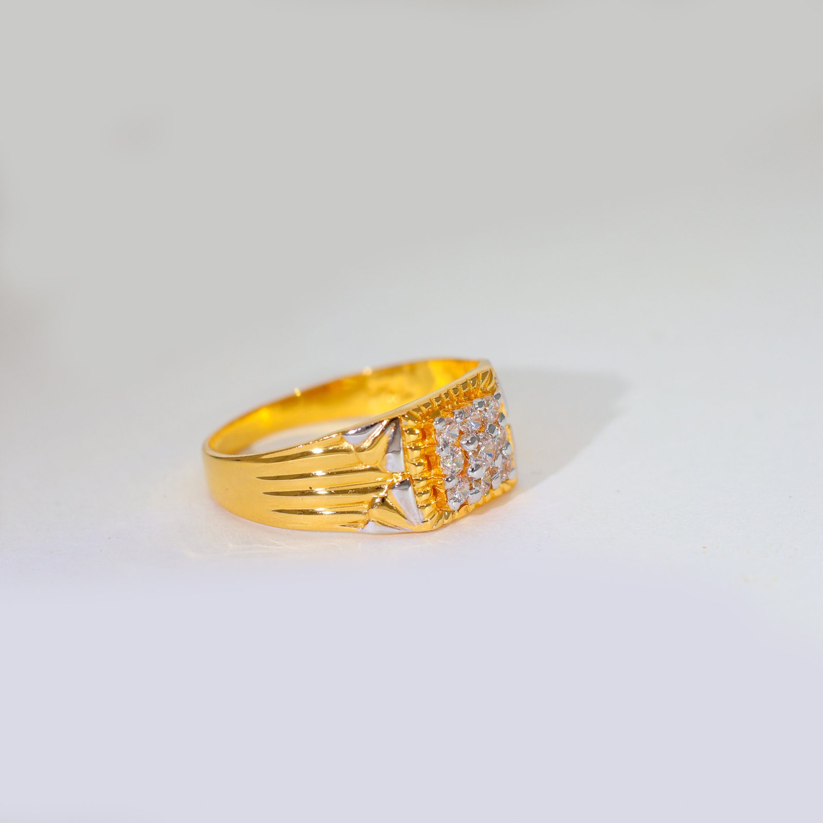 Diamond Crest Gold Gents Stone Ring - Image 3