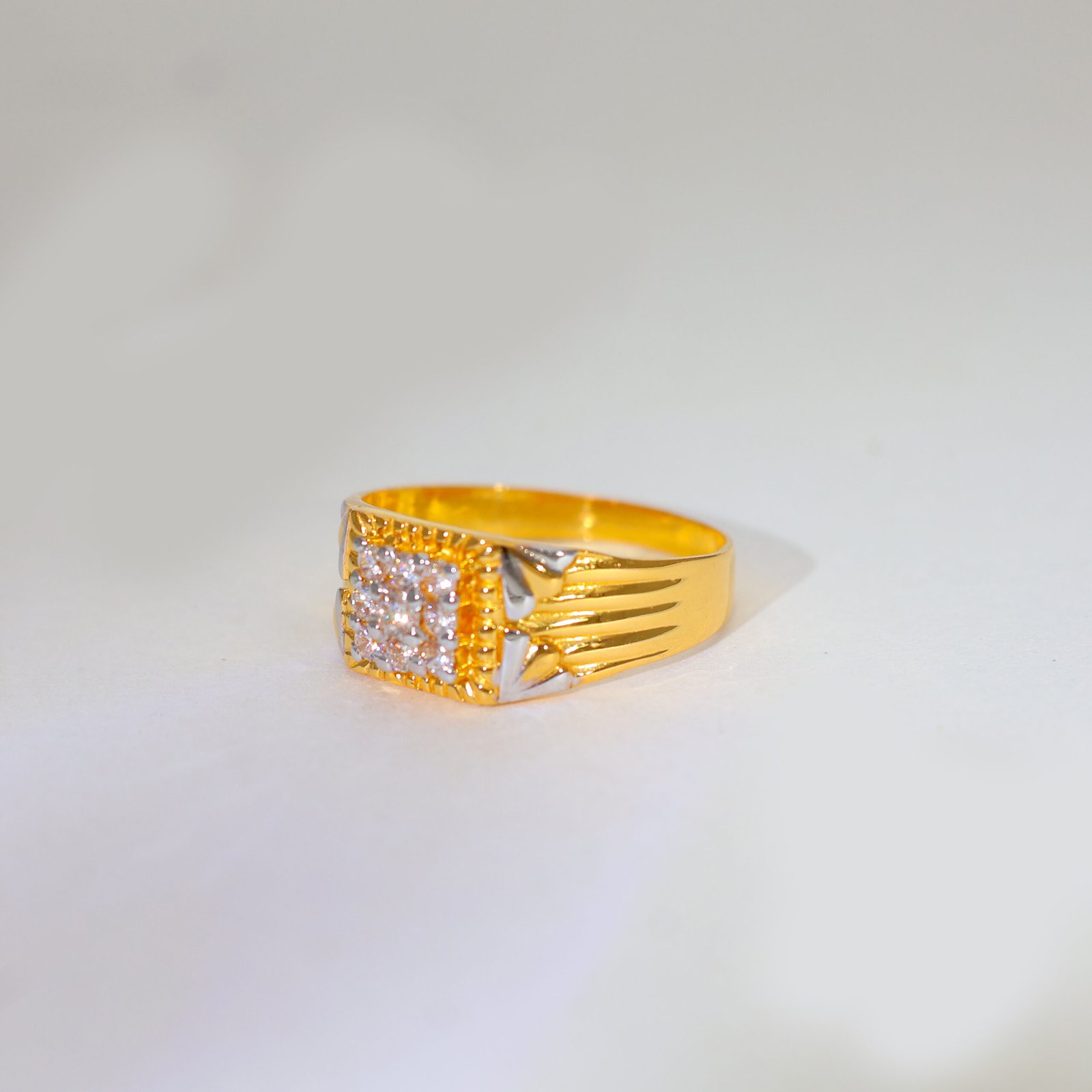 Diamond Crest Gold Gents Stone Ring - Image 4