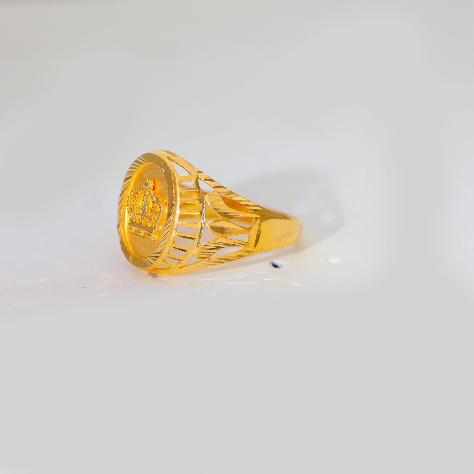 Success Icon Gold Gents Ring - Image 4