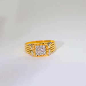Diamond Crest Gold Gents Stone Ring