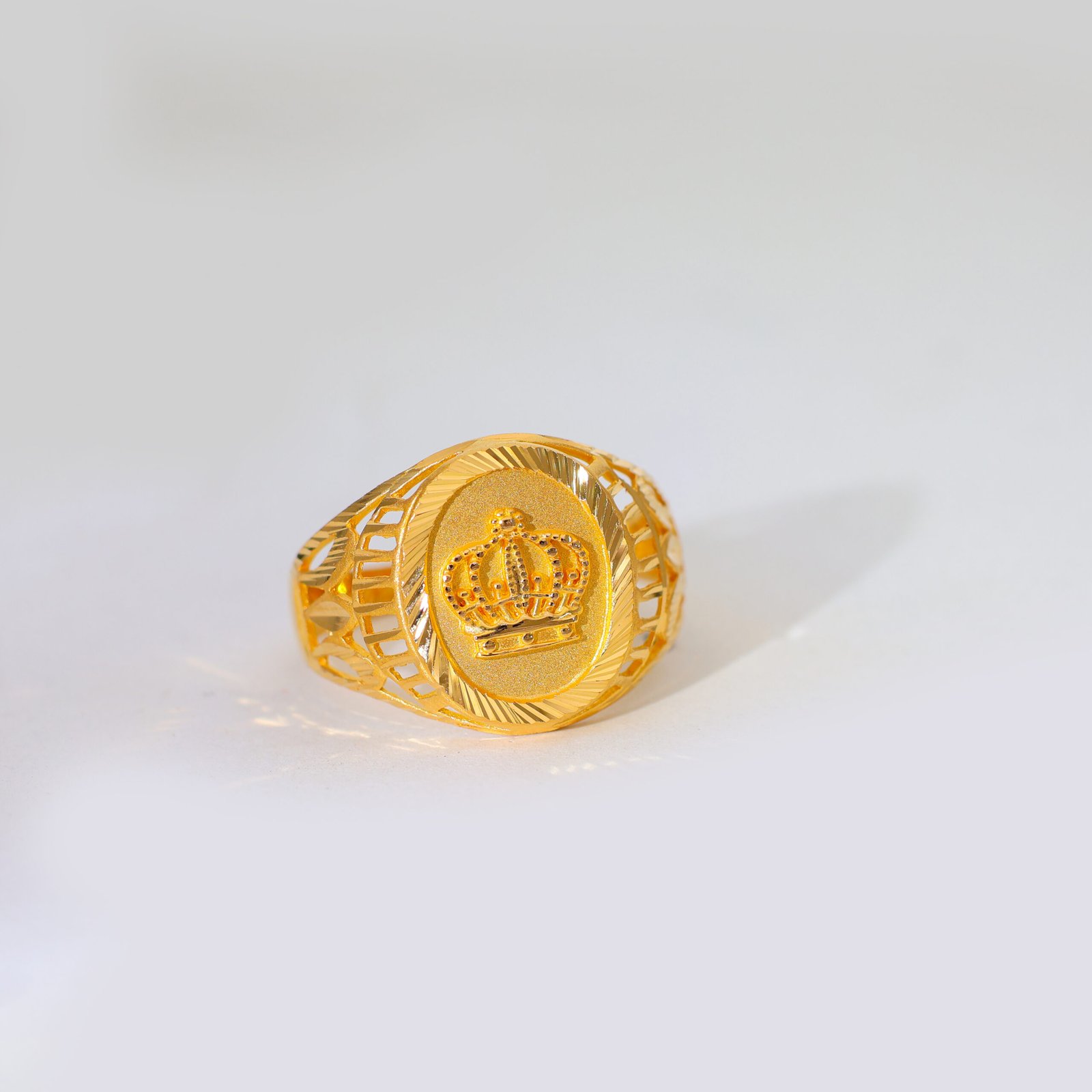 Success Icon Gold Gents Ring