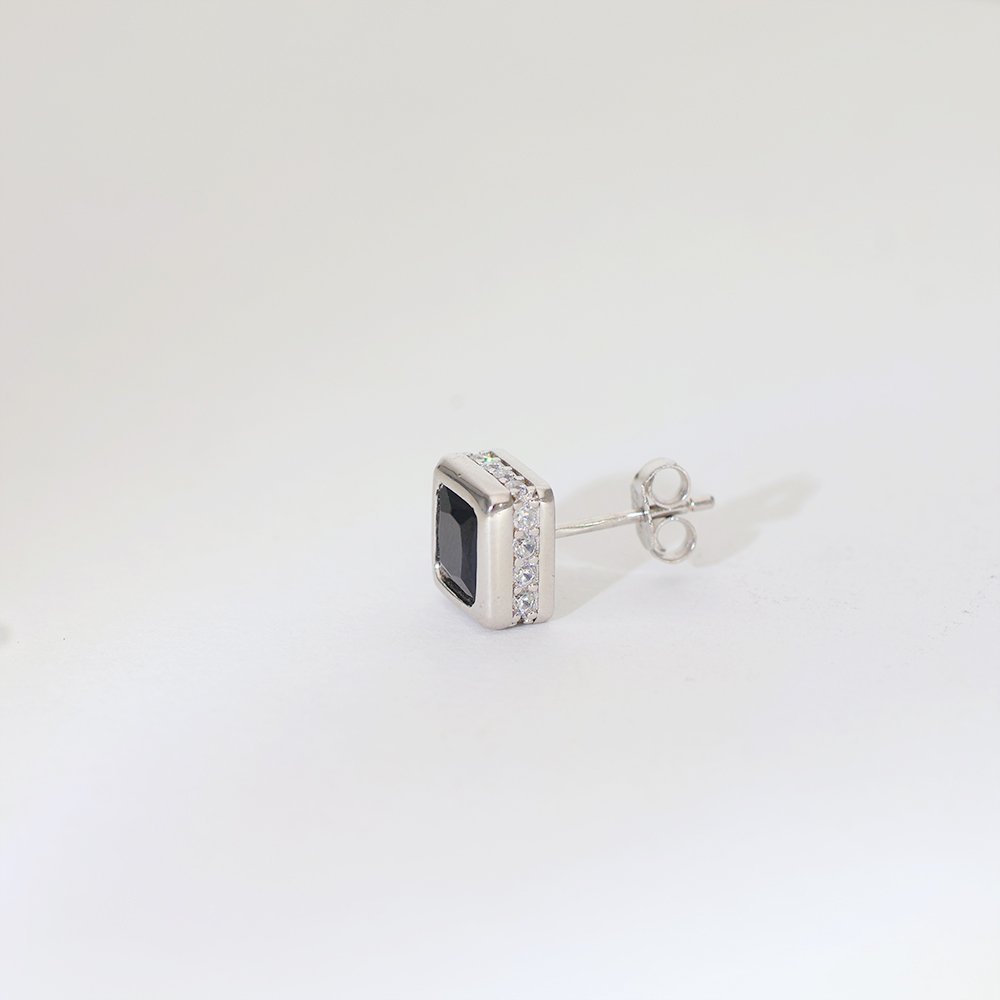 Black Frame Men Stud - Image 5
