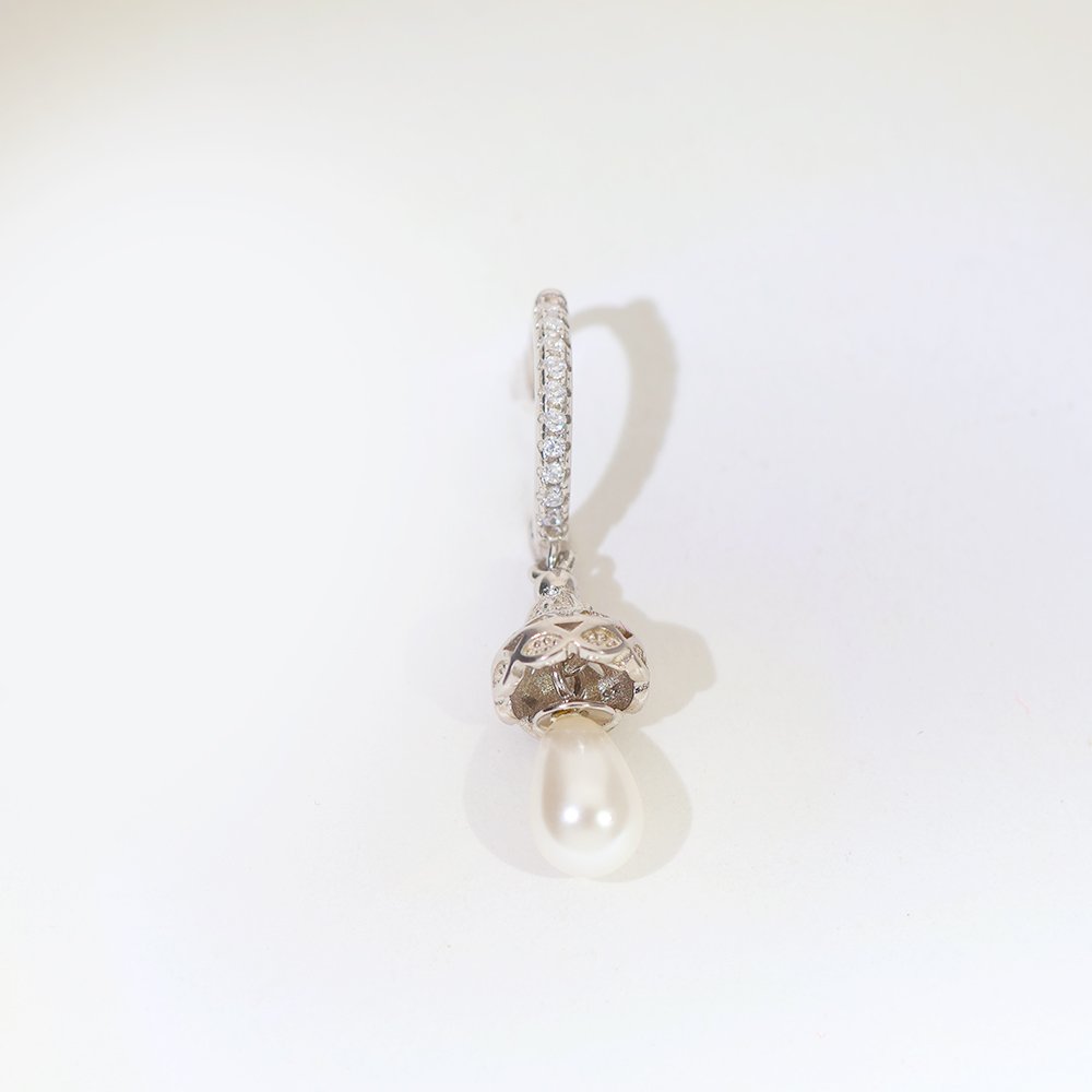 Pearl Drop Earring - Image 3