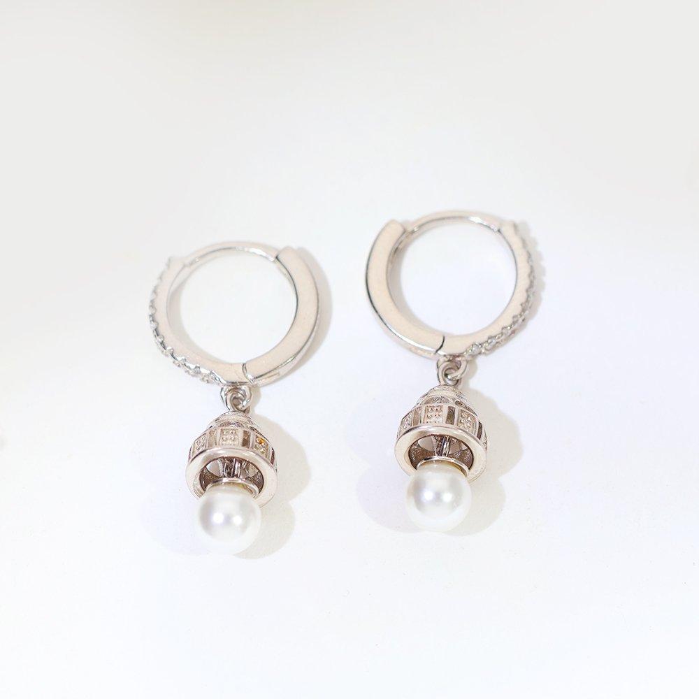 Pearl Drop Earring - Image 8