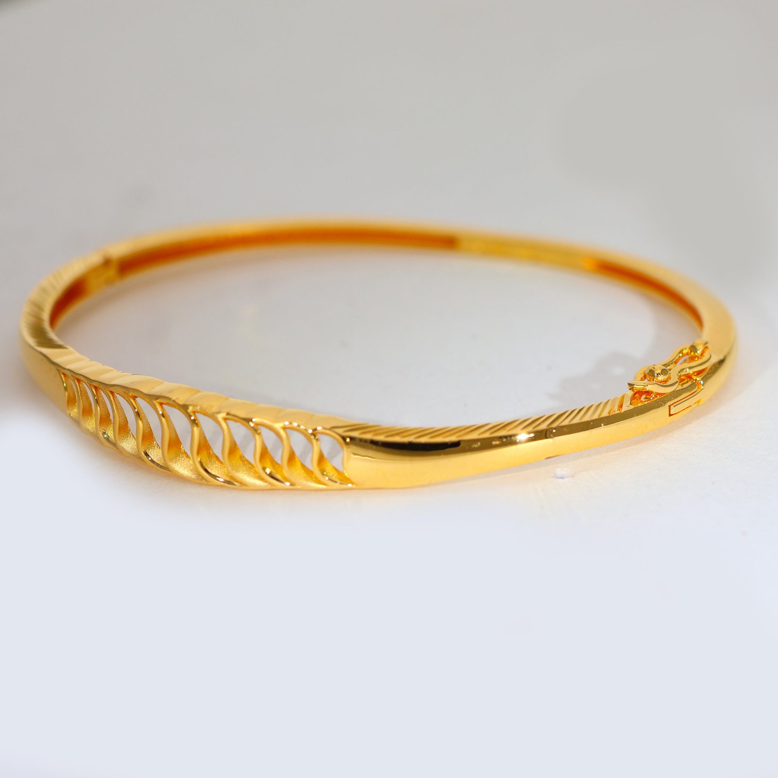 Harmony Curve Gold Ladies Kadha - Image 2