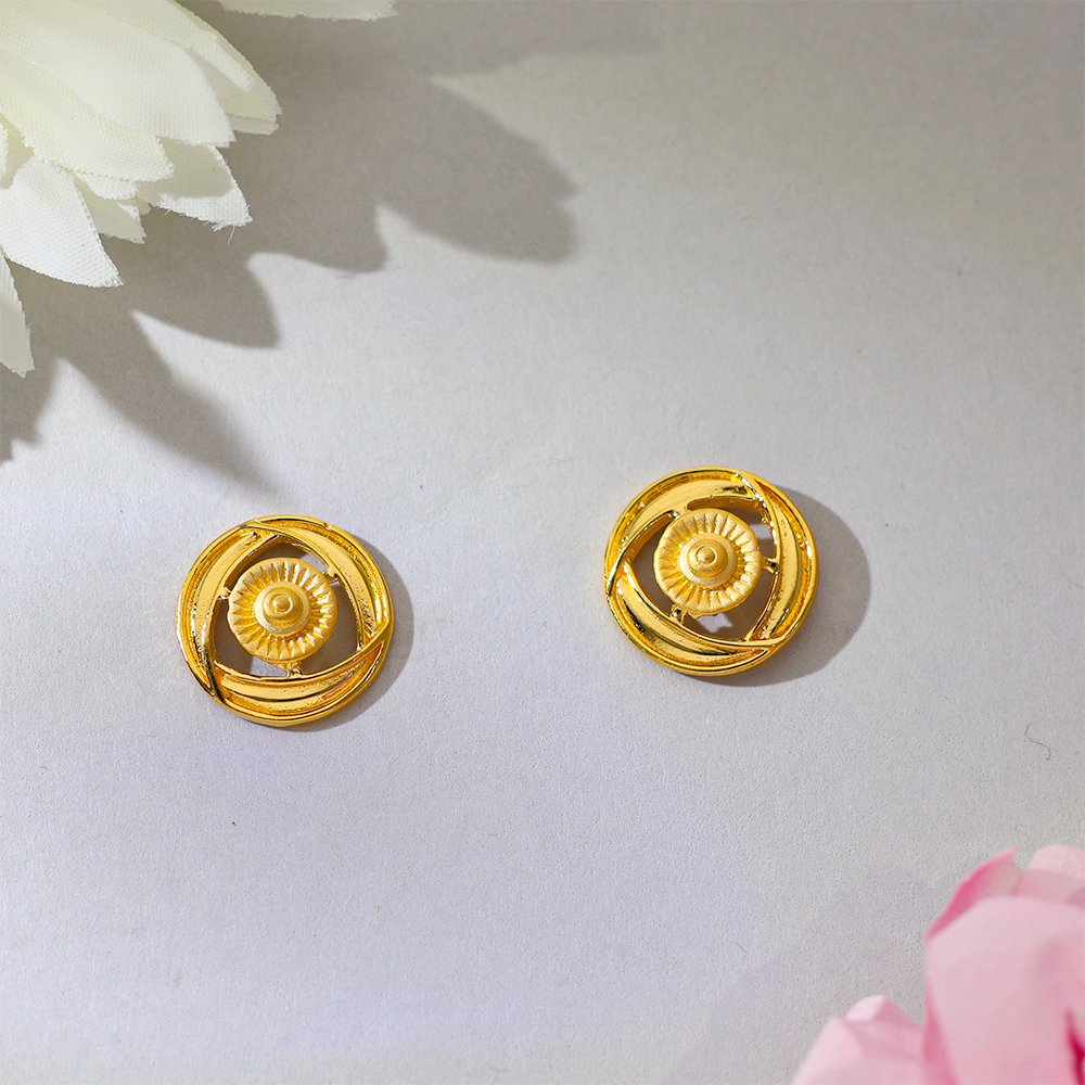 Nature Glow Gold Stud Earrings