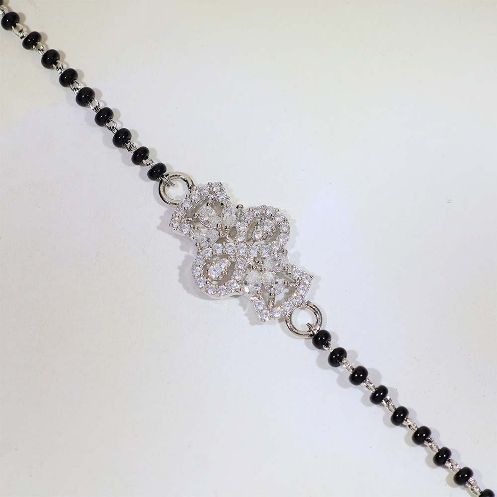 Diamond Flower Girlish Bracelet - Image 2