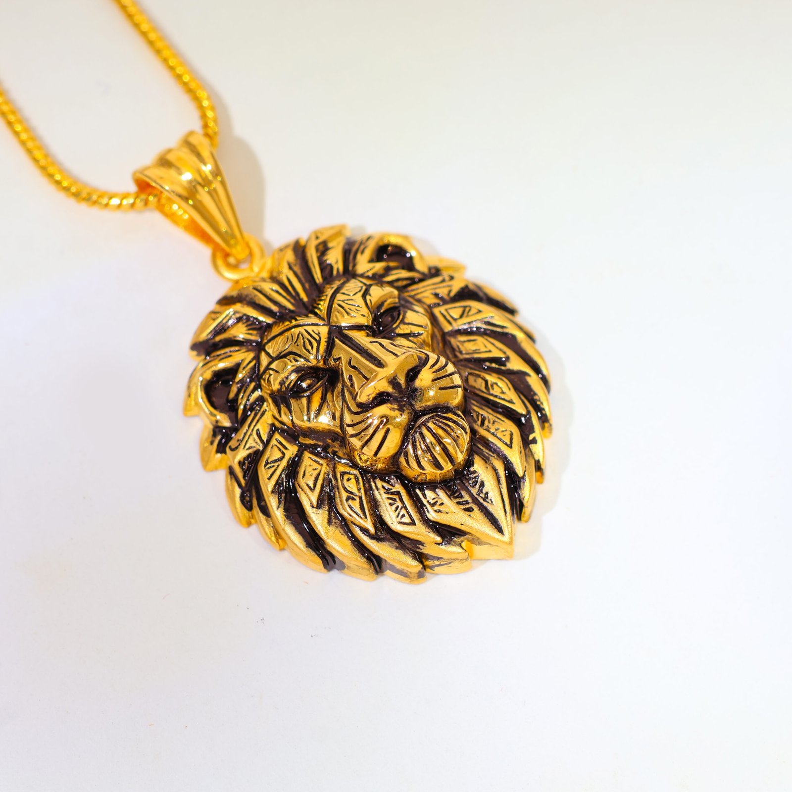 Warrior Lion Gold Gents Pendant