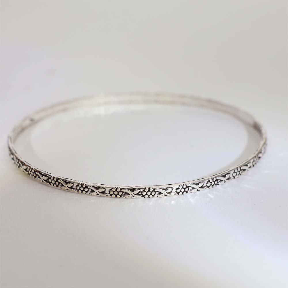 Vintage Bloom Bangles - Image 4