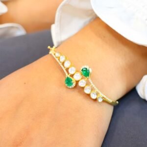 Emerald Dewdrop Kundan Bangle
