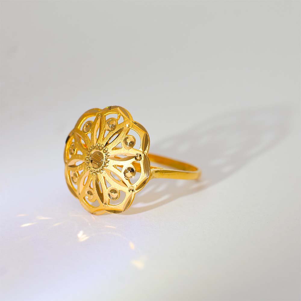 Golden Bloom Ladies Ring - Image 2
